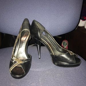 Black snake scale heels